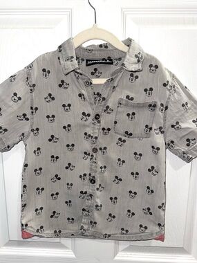 Disney Gray Mickey Mouse Button-Down Shirt
